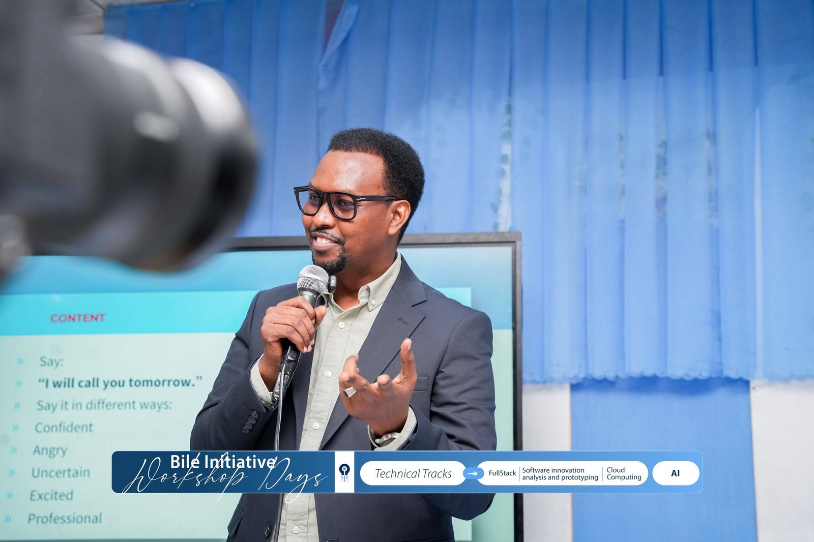 Aweys Hassan Mohamed speaking and training